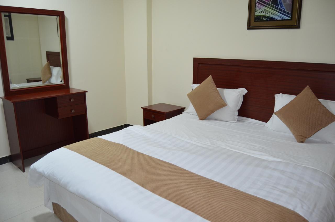 Layale Alnile Aparthotel Dammam Ngoại thất bức ảnh